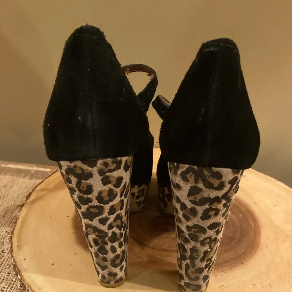 Lucky Brand Neece Womens 8M Black Peep Toe Suede Platform‎ Hi Heels Leopa…